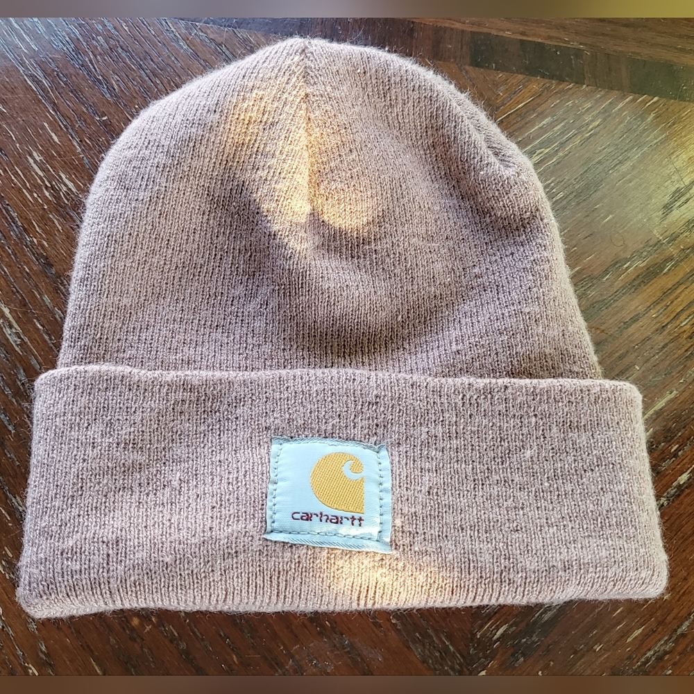 Dusty pink mauve Carhartt beanie cap